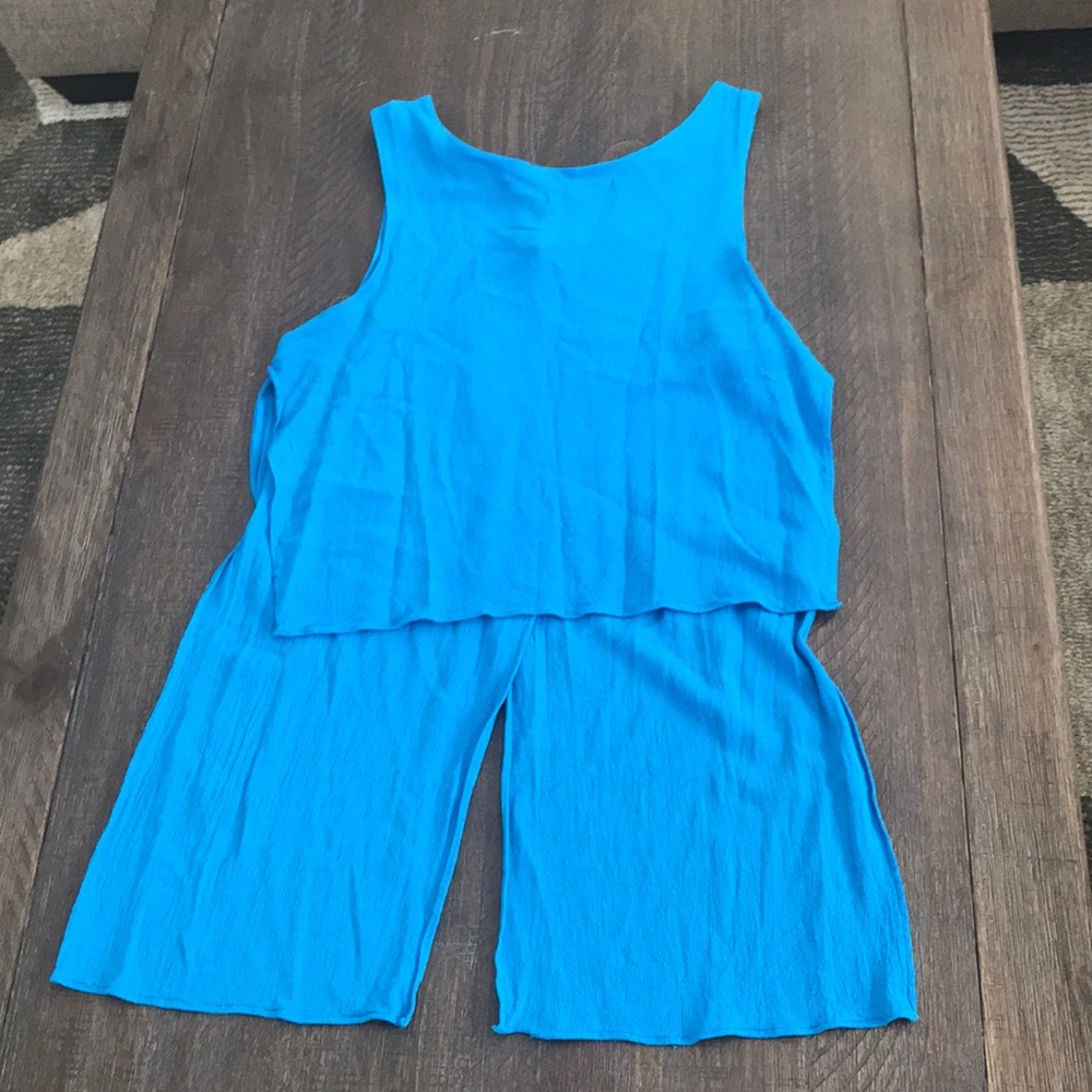 Blue top